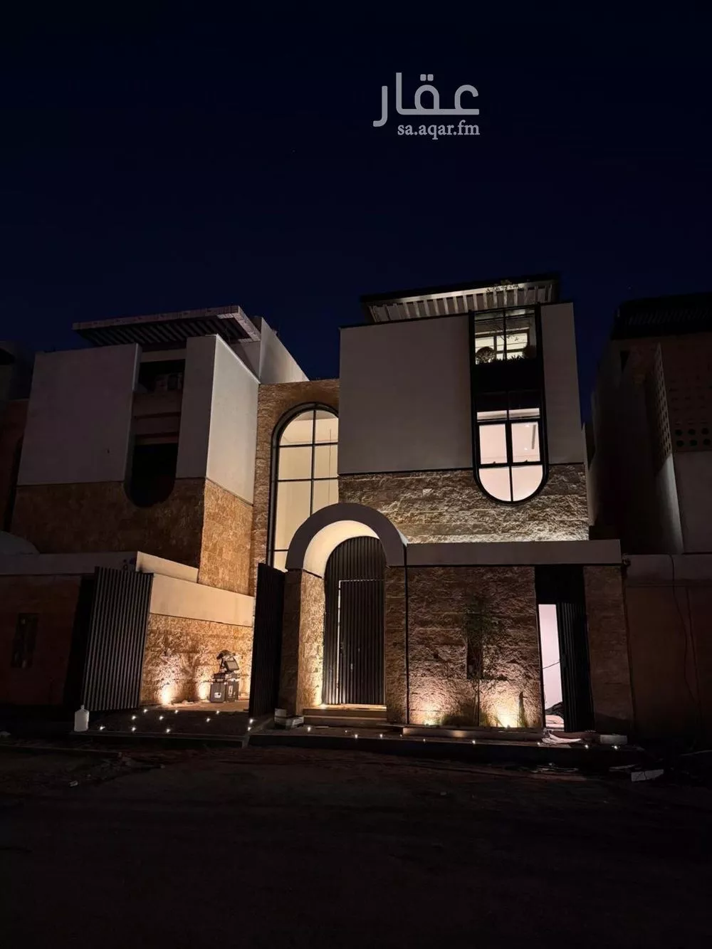 فيلا للبيع في شارع الهجرة, حي الصفاء, مدينة الرياض, منطقة الرياض 1 صورة