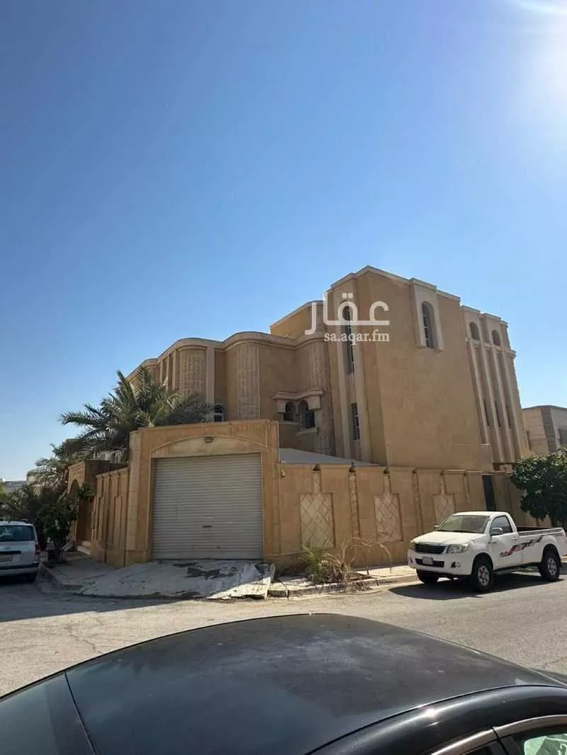 فيلا للبيع في شارع السراج, حي العقربية, مدينة الخبر, المنطقة الشرقية 1 صورة