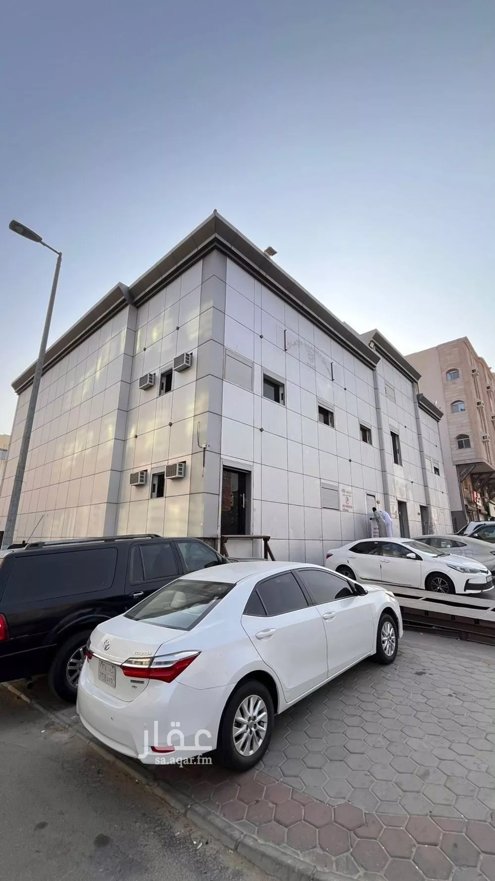 عمارة للإيجار في شارع أم المؤمنين زينب الهلالية, حي الشوقية, مدينة مكة المكرمة, منطقة مكة المكرمة 1 صورة