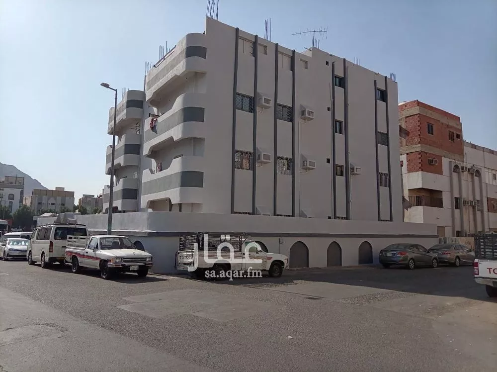 عمارة للبيع في شارع صالح حمدان الساعاتي ، حي جبل النور ، مكة ، منطقة مكة المكرمة 1 صورة