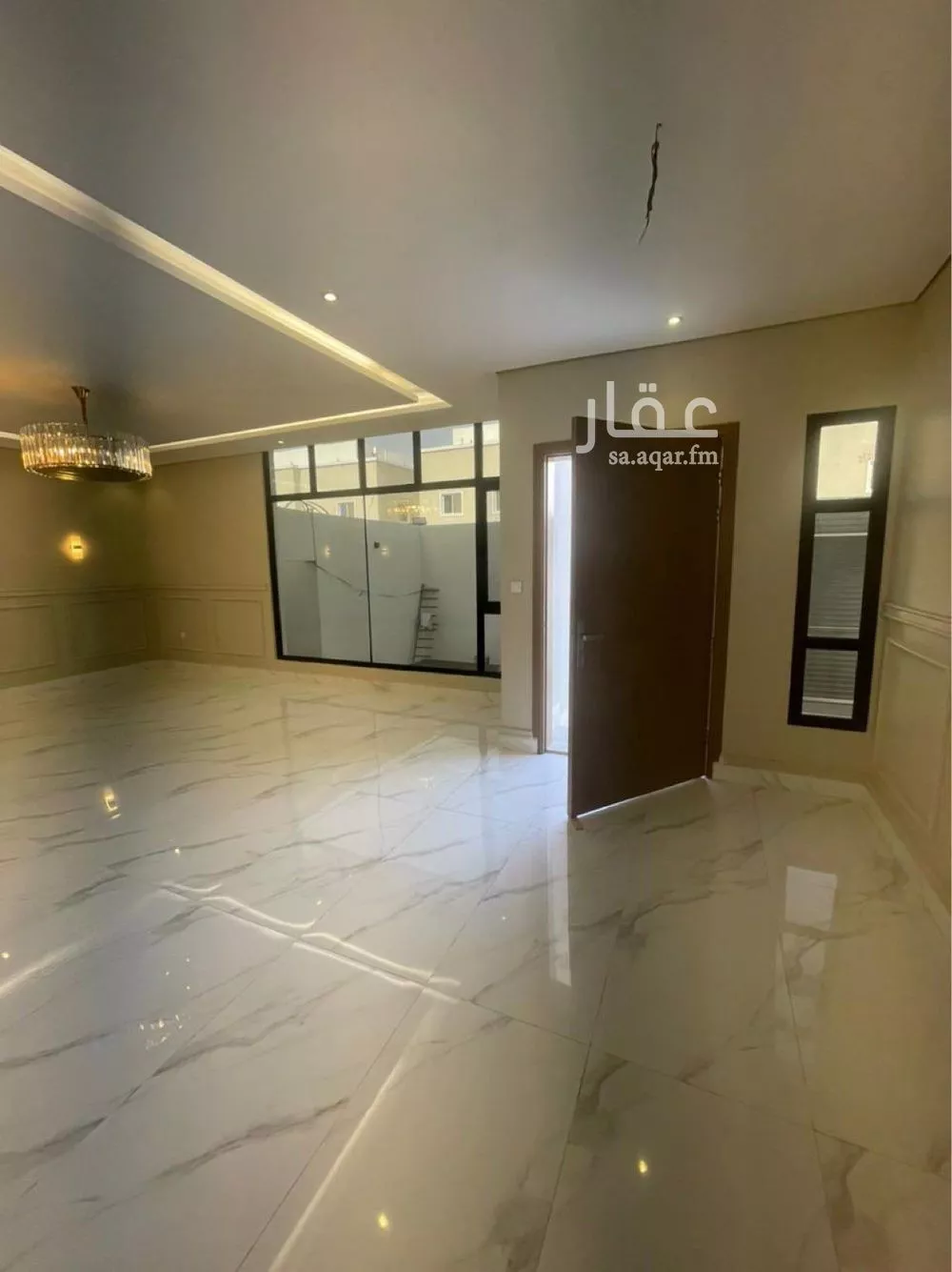 فيلا للإيجار في شارع عبد اللطيف الطبري, حي الزمرد, مدينة جدة, منطقة مكة المكرمة 1 صورة