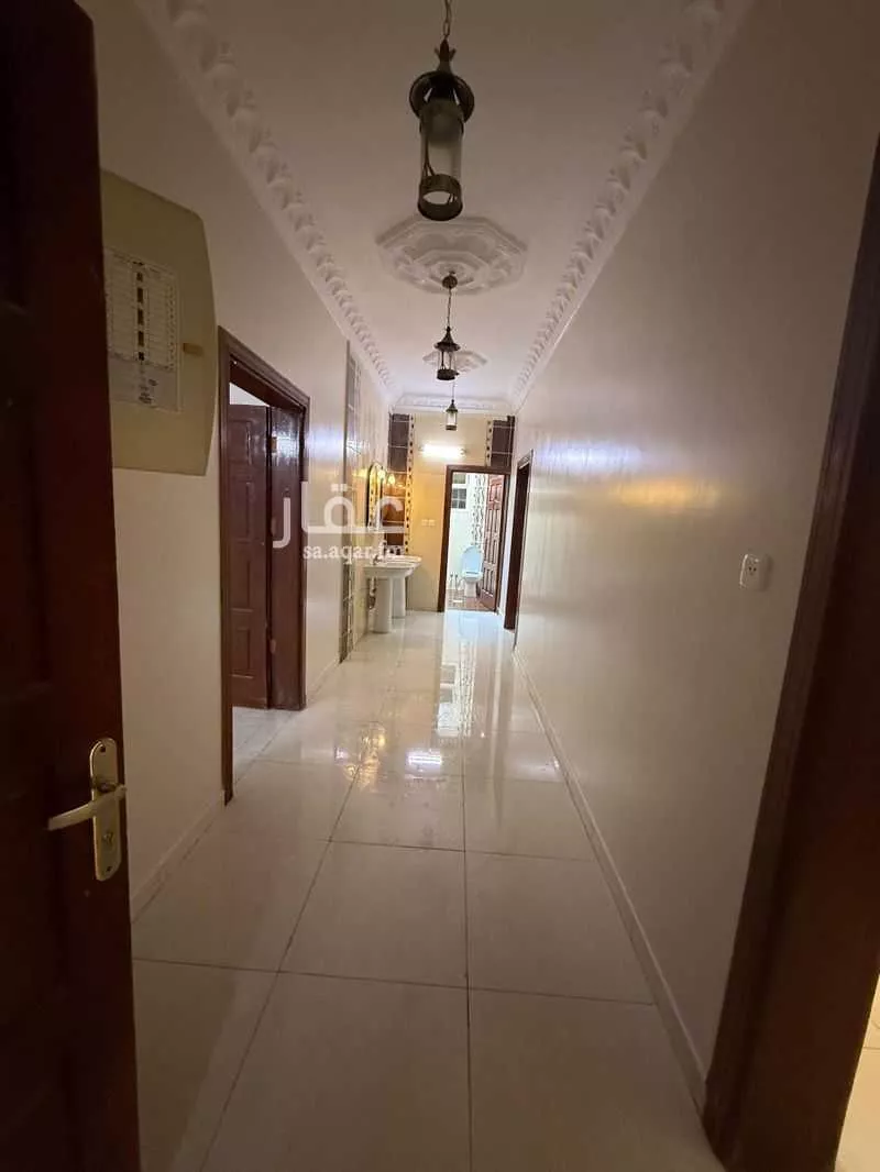 شقة للإيجار في شارع اجود بن زامل, حي القيم الأعلى, مدينة الطائف, منطقة مكة المكرمة 1 صورة