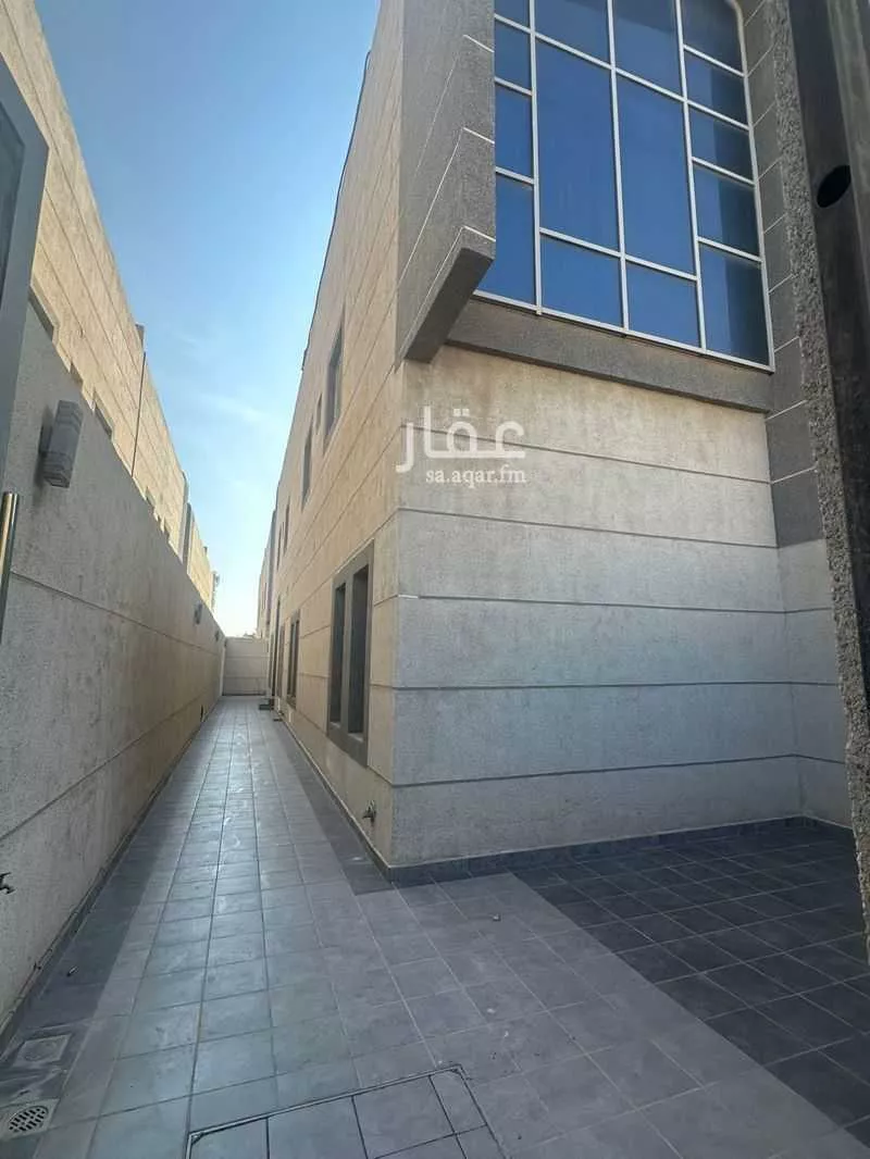 فيلا للإيجار في شارع 28ب, حي الراكة الجنوبية, مدينة الخبر, المنطقة الشرقية 1 صورة