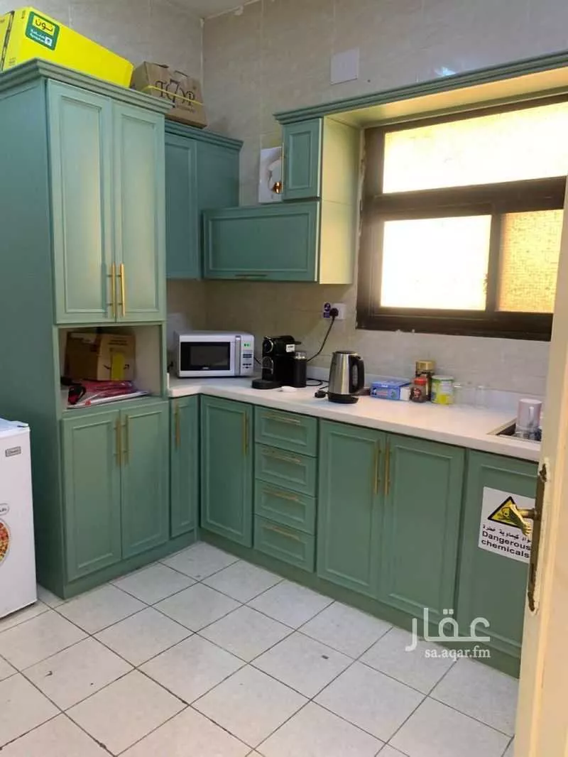 مكتب تجاري للإيجار في شارع طريق الملك فهد, حي الورود, مدينة تبوك, منطقة تبوك 1 صورة