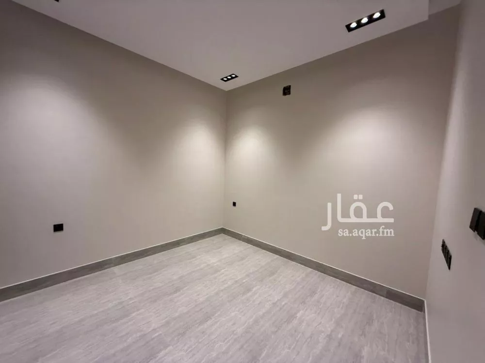 فيلا للبيع في شارع محمد عبدالحي الكتاني, حي العارض, مدينة الرياض, منطقة الرياض 1 صورة