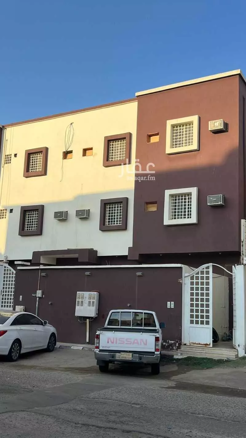 عمارة للبيع في شارع الأمير تركي بن عبدالعزيز ، حي الملك عبدالله ، بيشة ، بيشة 1 صورة