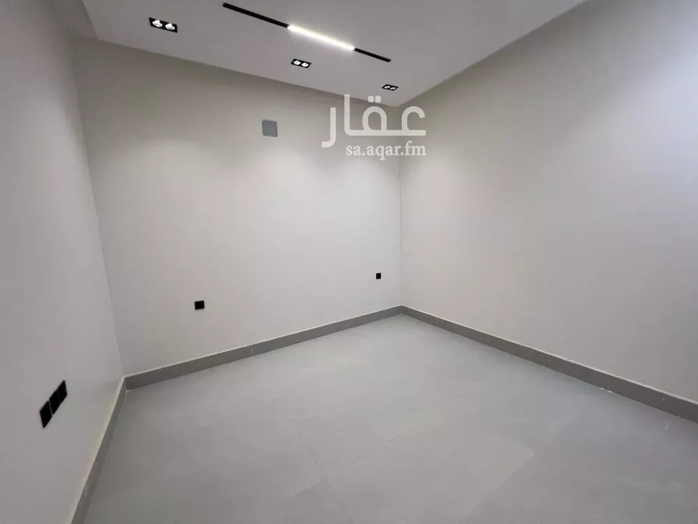 دور للبيع في شارع المحجر, حي المعيزيلة, مدينة الرياض, منطقة الرياض 1 صورة