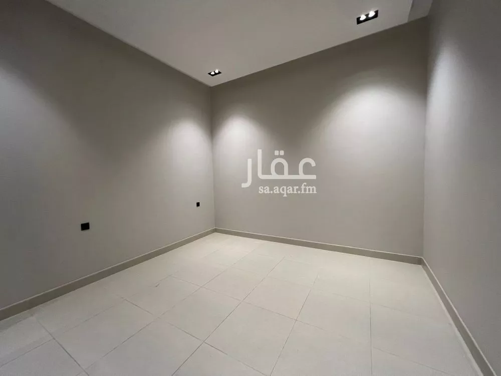 دور للبيع في شارع النايفة, حي اليرموك, مدينة الرياض, منطقة الرياض 1 صورة