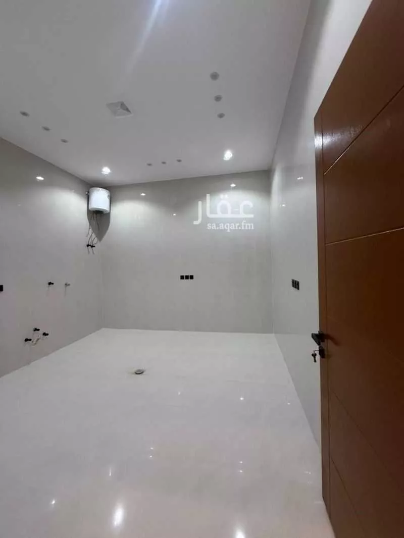 دور للبيع في شارع زينب الهلاليه, حي طويق, مدينة المزاحمية, منطقة الرياض 1 صورة