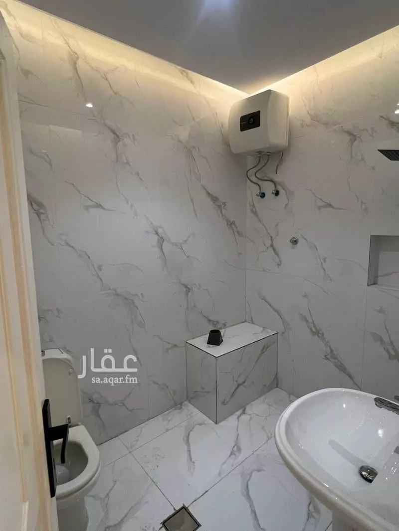 عمارة للإيجار في شارع ابو الحسن البصري, حي الروضة, مدينة جدة, منطقة مكة المكرمة 1 صورة