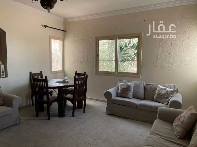 فيلا للبيع في شارع معبد بن العباس ، حي الشاطئ الشرقي ، الدمام ، الدمام 1 صورة