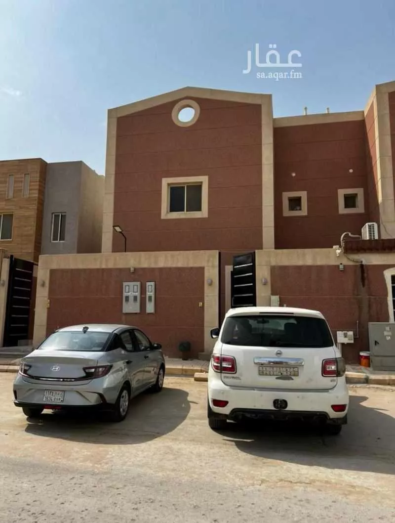 فيلا للبيع في شارع عبدالعزيز بن سبيل, حي العارض, مدينة الرياض, منطقة الرياض 1 صورة