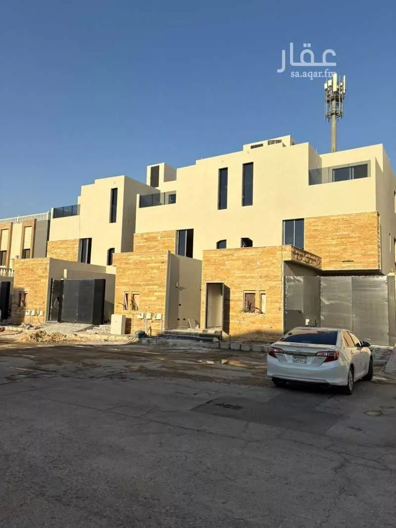 دور للبيع في شارع العينين, حي إشبيلية, مدينة الرياض, منطقة الرياض 1 صورة