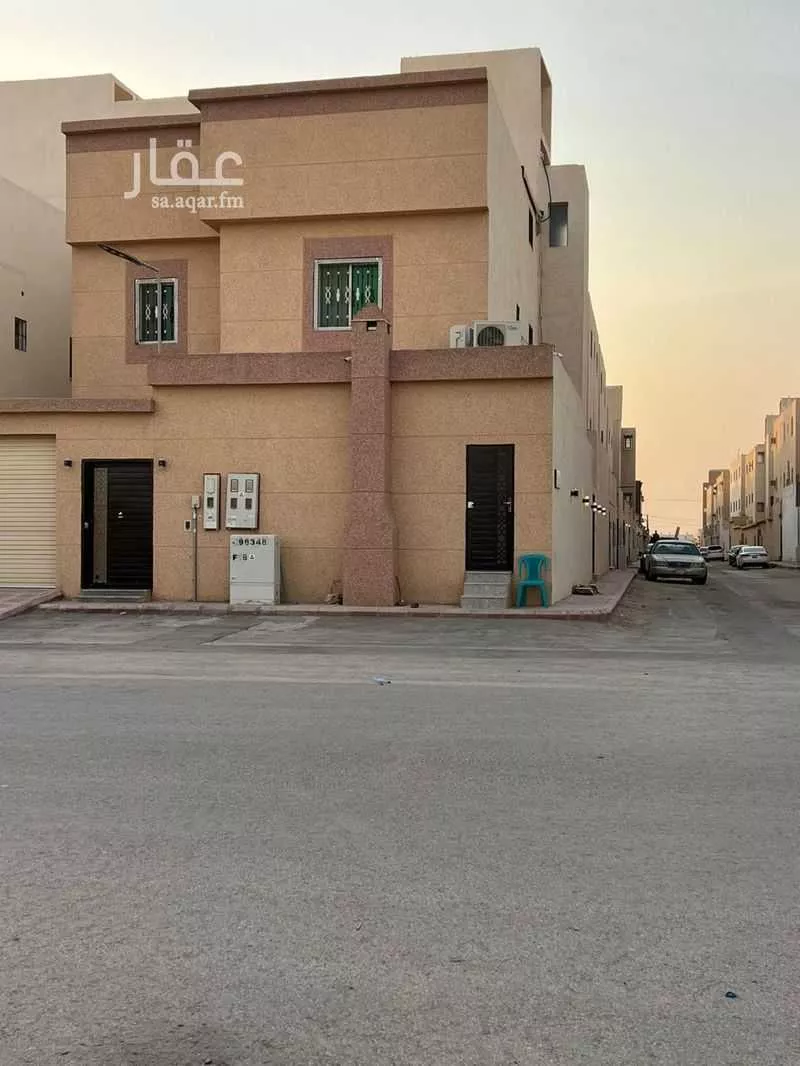 فيلا للبيع في شارع الحسن بن يحيي, حي الرمال, مدينة الرياض, منطقة الرياض 1 صورة