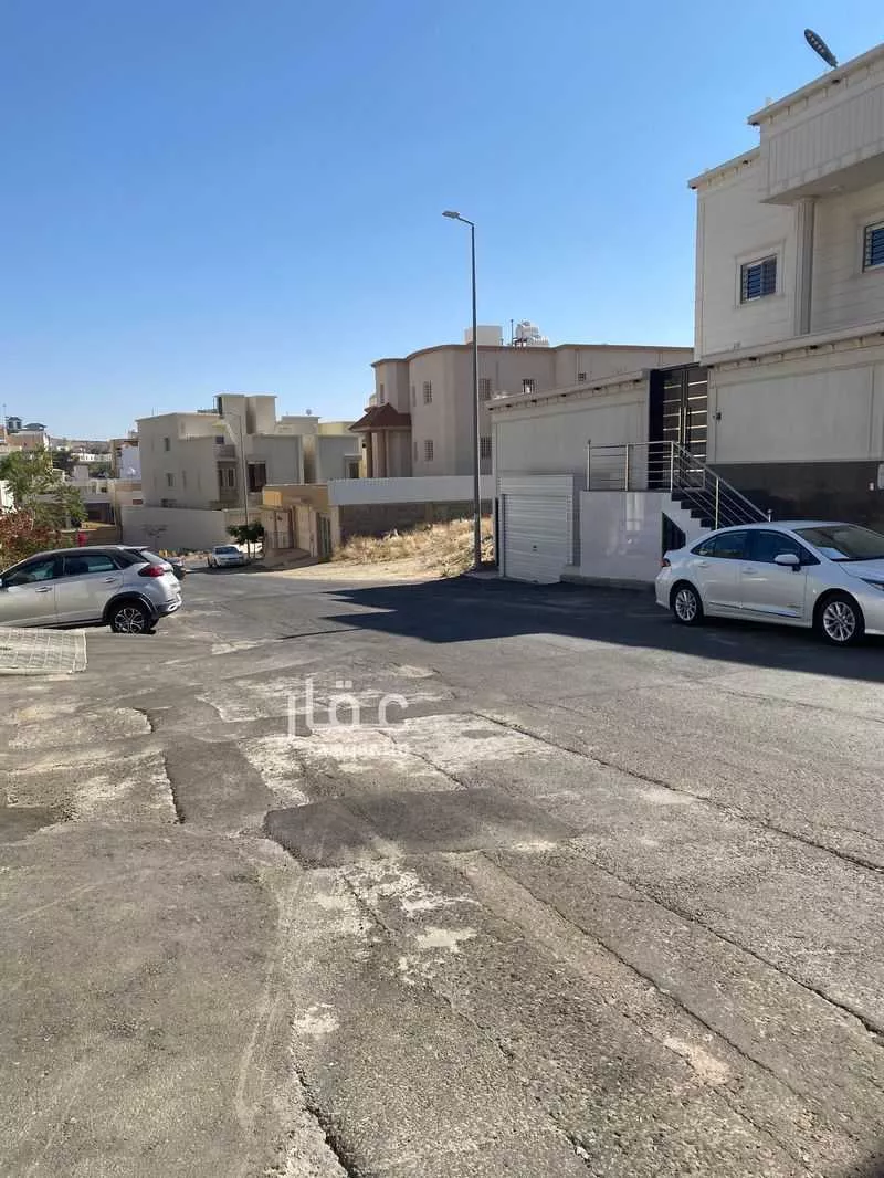 أرض للبيع في شارع سعيد بن خالد ، حي المعارض ، خميس مشيط ، خميس مشيط 1 صورة