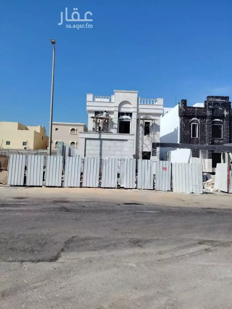 فيلا للبيع في شارع النوادر, حي الأمواج, مدينة الخبر, المنطقة الشرقية 1 صورة