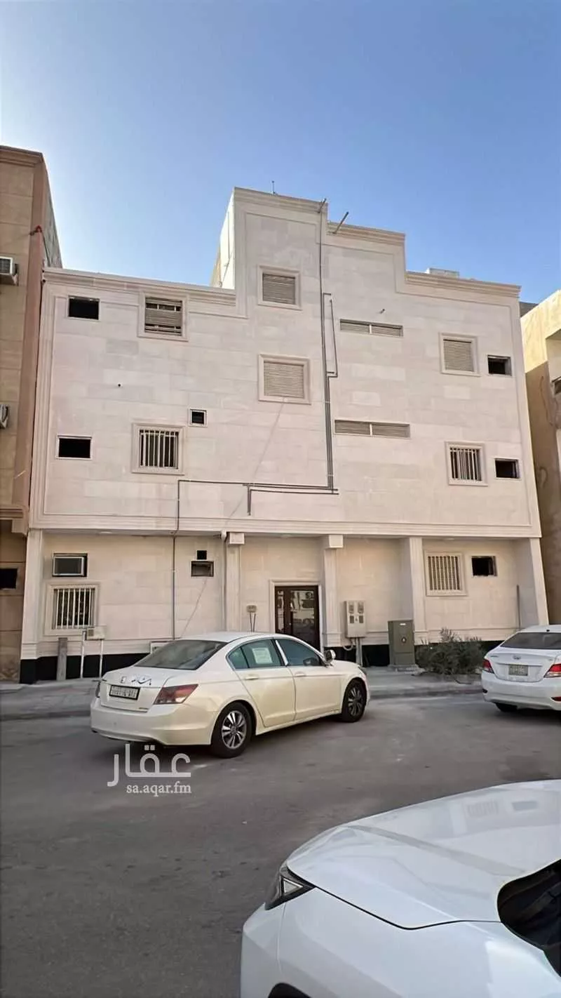 عمارة للبيع في شارع جيزان, حي الثقبة, مدينة الخبر, المنطقة الشرقية 1 صورة