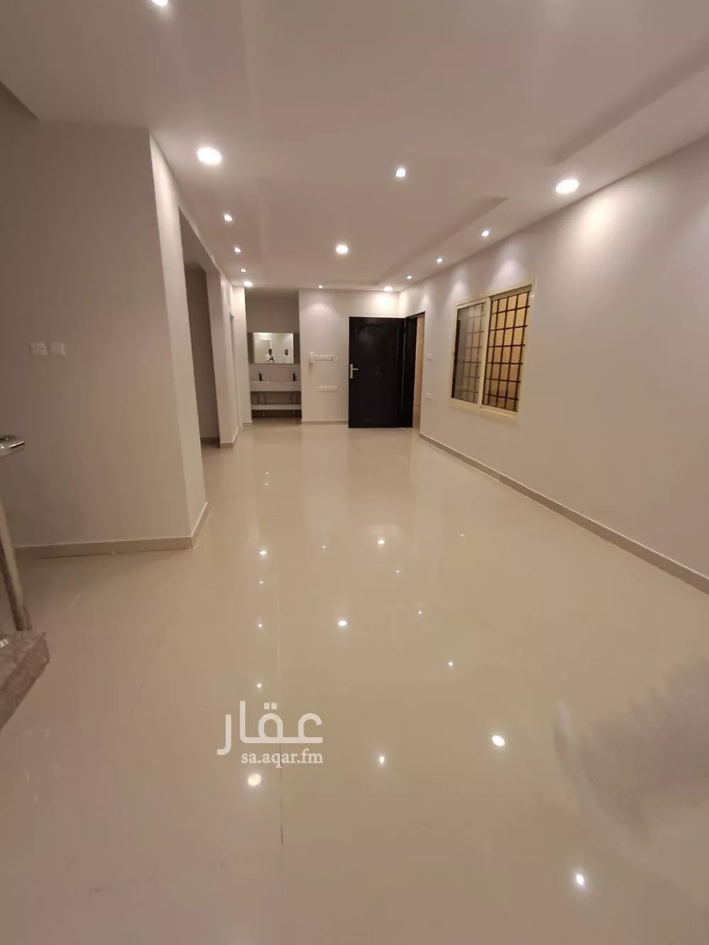 فيلا للإيجار في شارع عباس ابن فرناس, حي ظهرة العودة شرق, مدينة الدرعية, منطقة الرياض 1 صورة