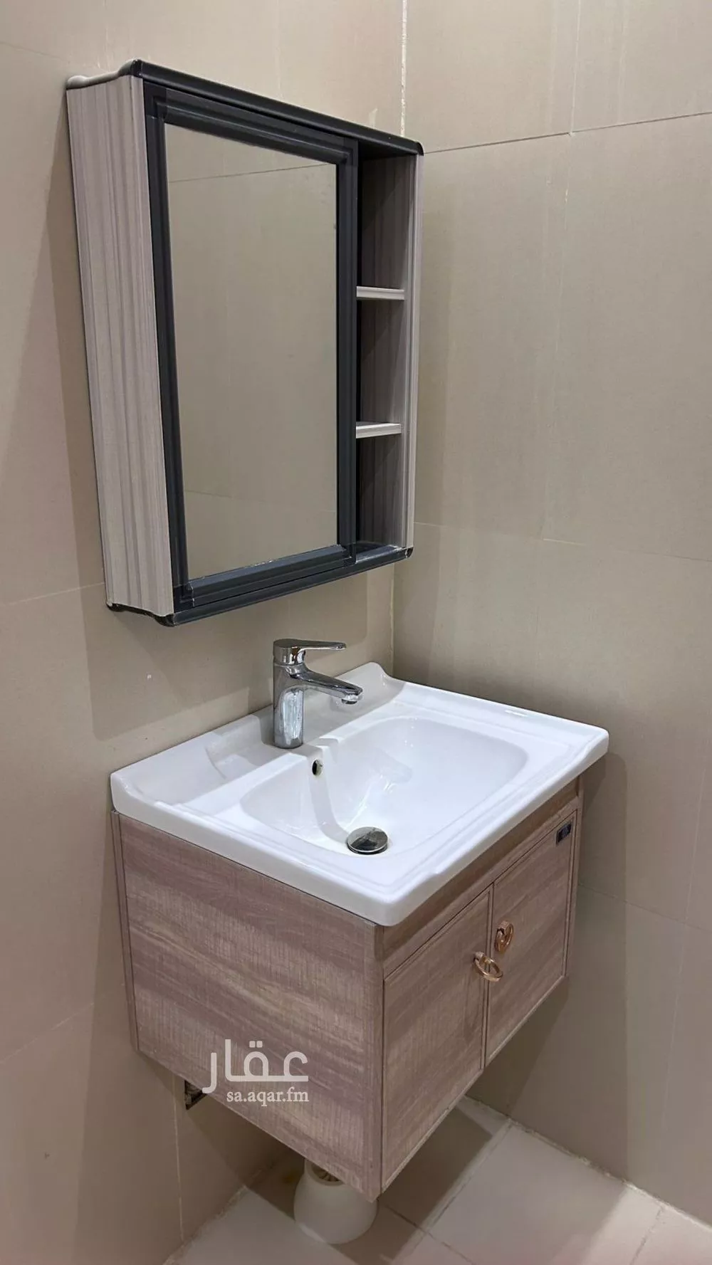 فيلا للإيجار في شارع زينب بنت ابي سلمة, حي الرمال, مدينة الرياض, منطقة الرياض 1 صورة