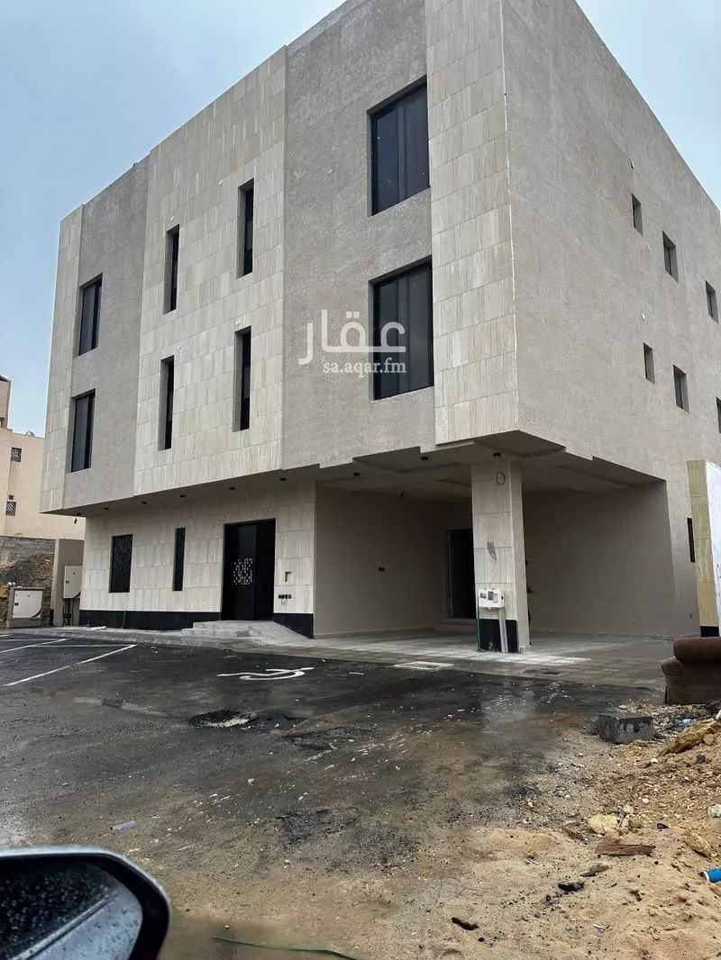 فيلا للإيجار في شارع إبراهيم بن عبدالله آل حسين, حي ظهرة لبن, مدينة الرياض, منطقة الرياض 1 صورة