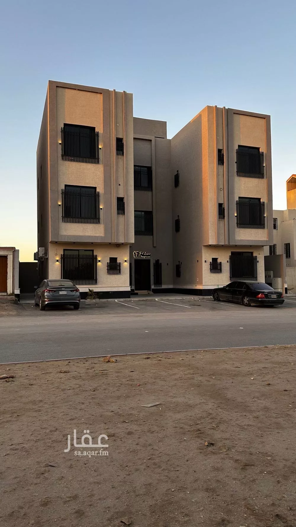 عمارة للبيع في شارع الطائف, حي ظهرة لبن, مدينة الرياض, منطقة الرياض 1 صورة