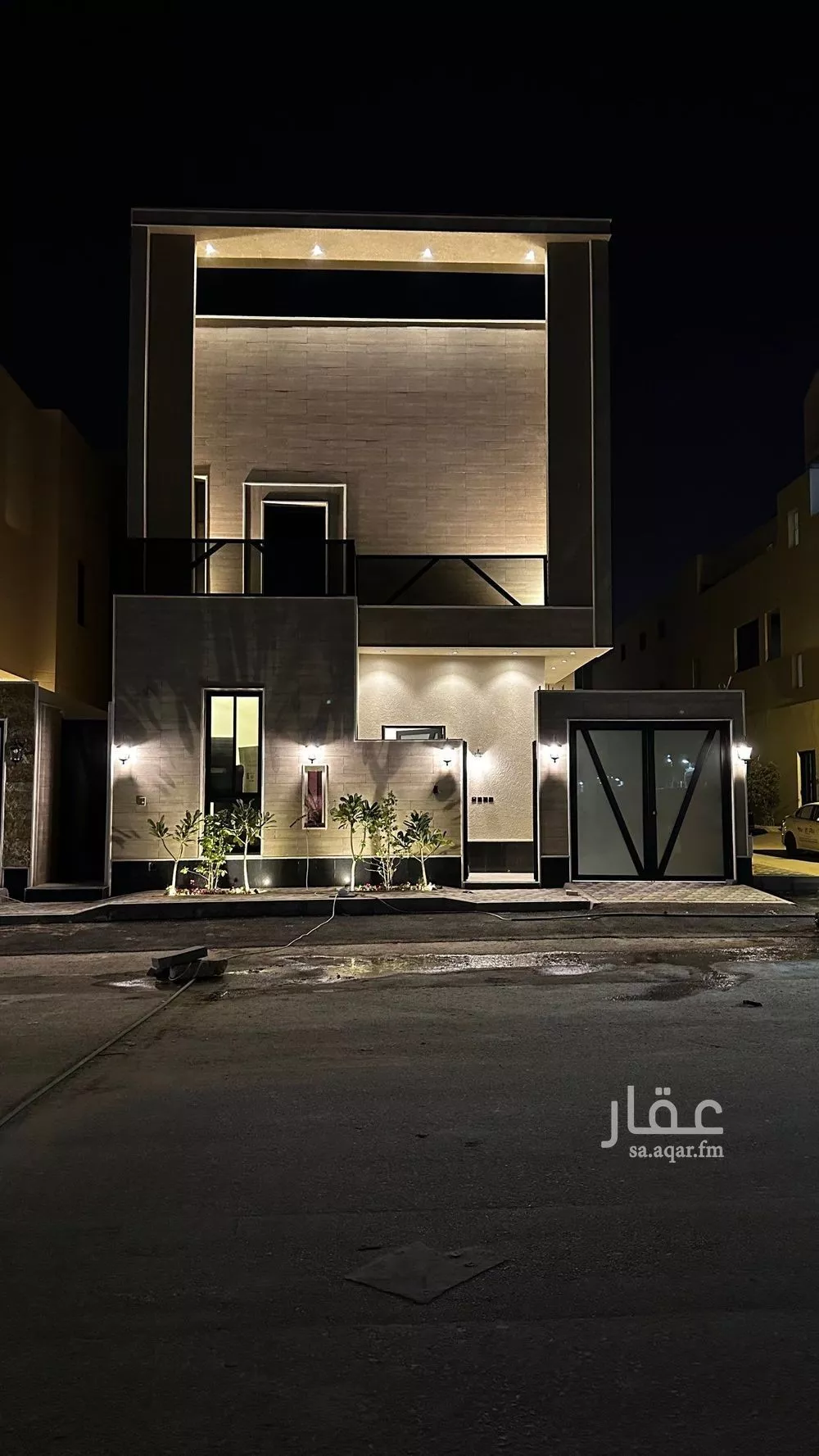 فيلا للبيع في شارع علي بن هبة الله, حي المهدية, مدينة الرياض, منطقة الرياض 1 صورة