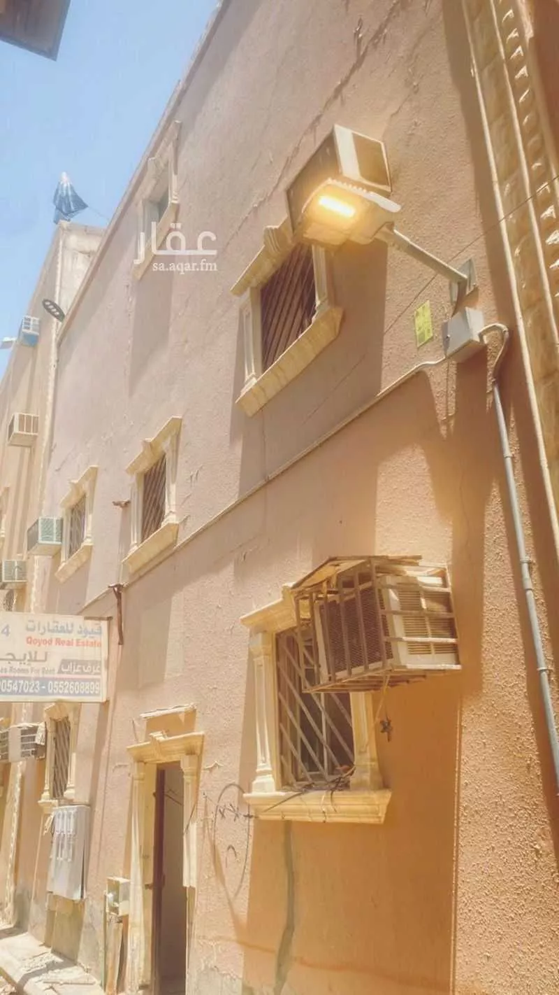 عمارة للبيع في شارع النابغة الحارثي, حي المرقب, مدينة الرياض, منطقة الرياض 1 صورة