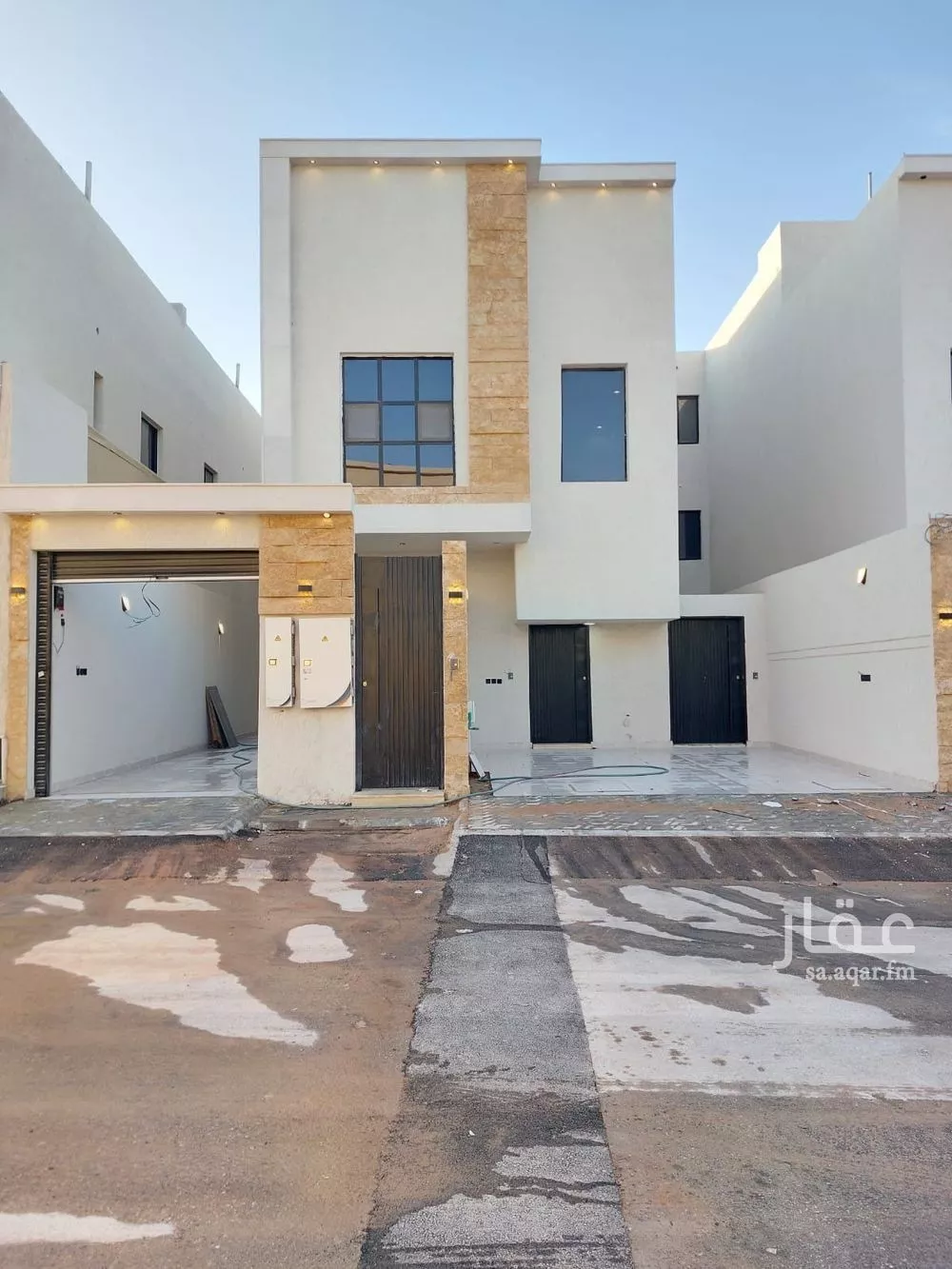 دور للبيع في شارع ديراب, حي عكاظ, مدينة الرياض, منطقة الرياض 1 صورة