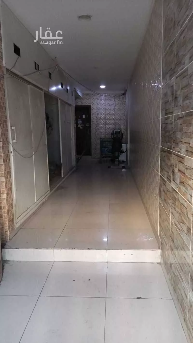 عمارة للبيع في شارع الخامس عشر, حي الثقبة, مدينة الخبر, المنطقة الشرقية 1 صورة