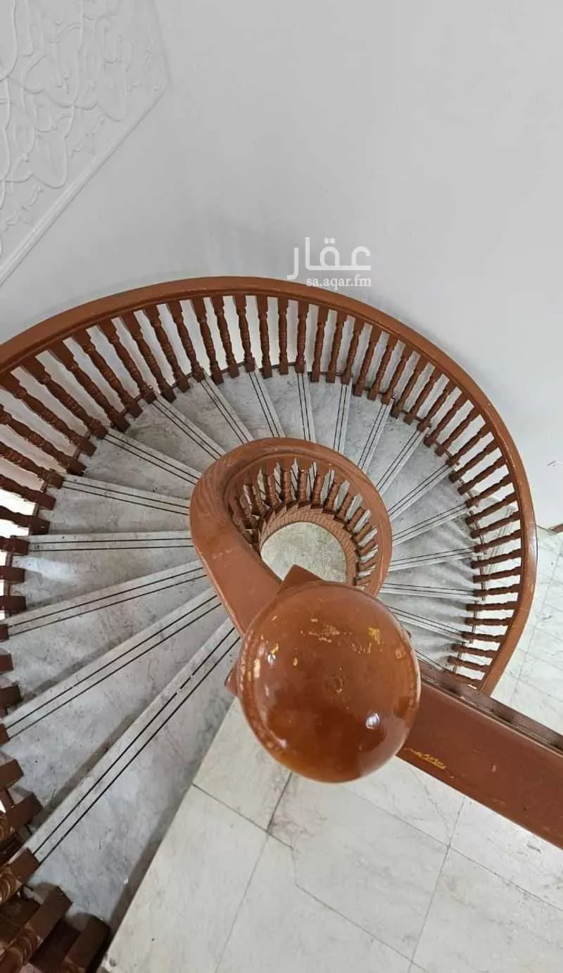 فيلا للبيع في شارع الفلاح, حي الروضة, مدينة الدمام, المنطقة الشرقية 1 صورة