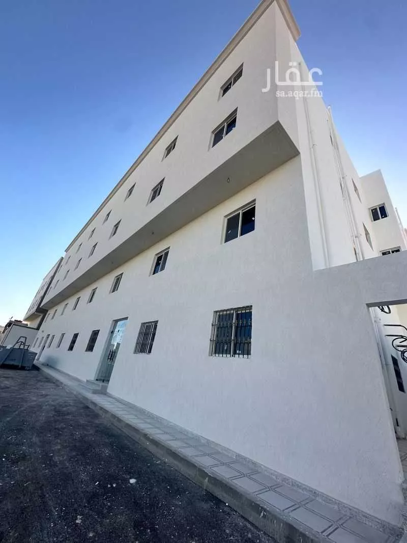 عمارة للإيجار في شارع يحيى بن عتيق, حي نبلاء, مدينة المدينة المنورة, منطقة المدينة المنورة 1 صورة