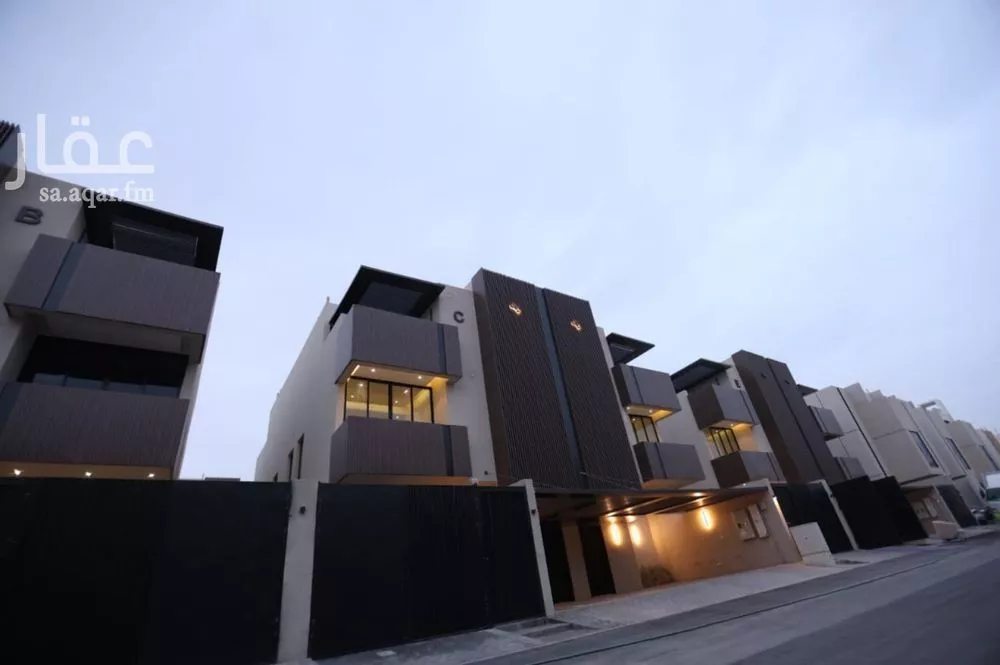 دور للبيع في شارع محمد السلمانى, حي الرمال, مدينة الرياض, منطقة الرياض 1 صورة