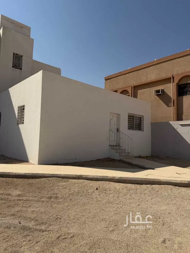 استراحة للبيع في حي ، شارع الوليد بن عبدالملك ، حي التعليم ، عيون الجواء ، عيون الجواء 1 صورة