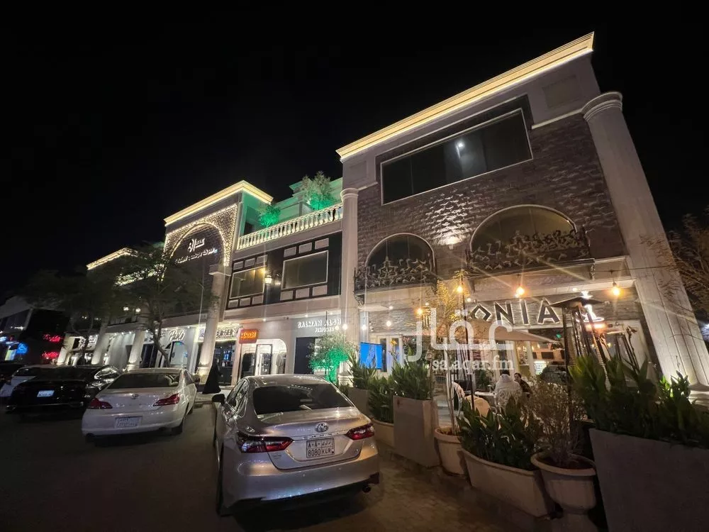 مكتب تجاري للإيجار في شارع التخصصي, حي النخيل, مدينة الرياض, منطقة الرياض 1 صورة