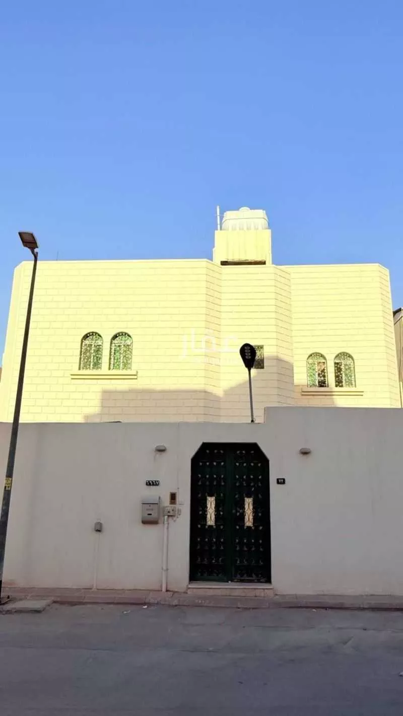 فيلا للبيع في شارع ابن المامون, حي الملك فهد, مدينة الرياض, منطقة الرياض 1 صورة