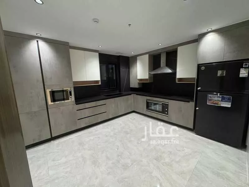 شقة للبيع في شارع الملك عبد الله, حي الشاطئ الغربي, مدينة الدمام, المنطقة الشرقية 1 صورة