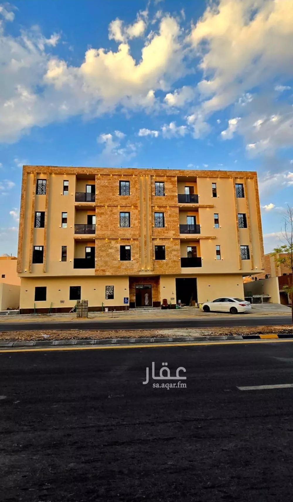 شقة للبيع في شارع الفرسان, حي عكاظ, مدينة الرياض, منطقة الرياض 1 صورة