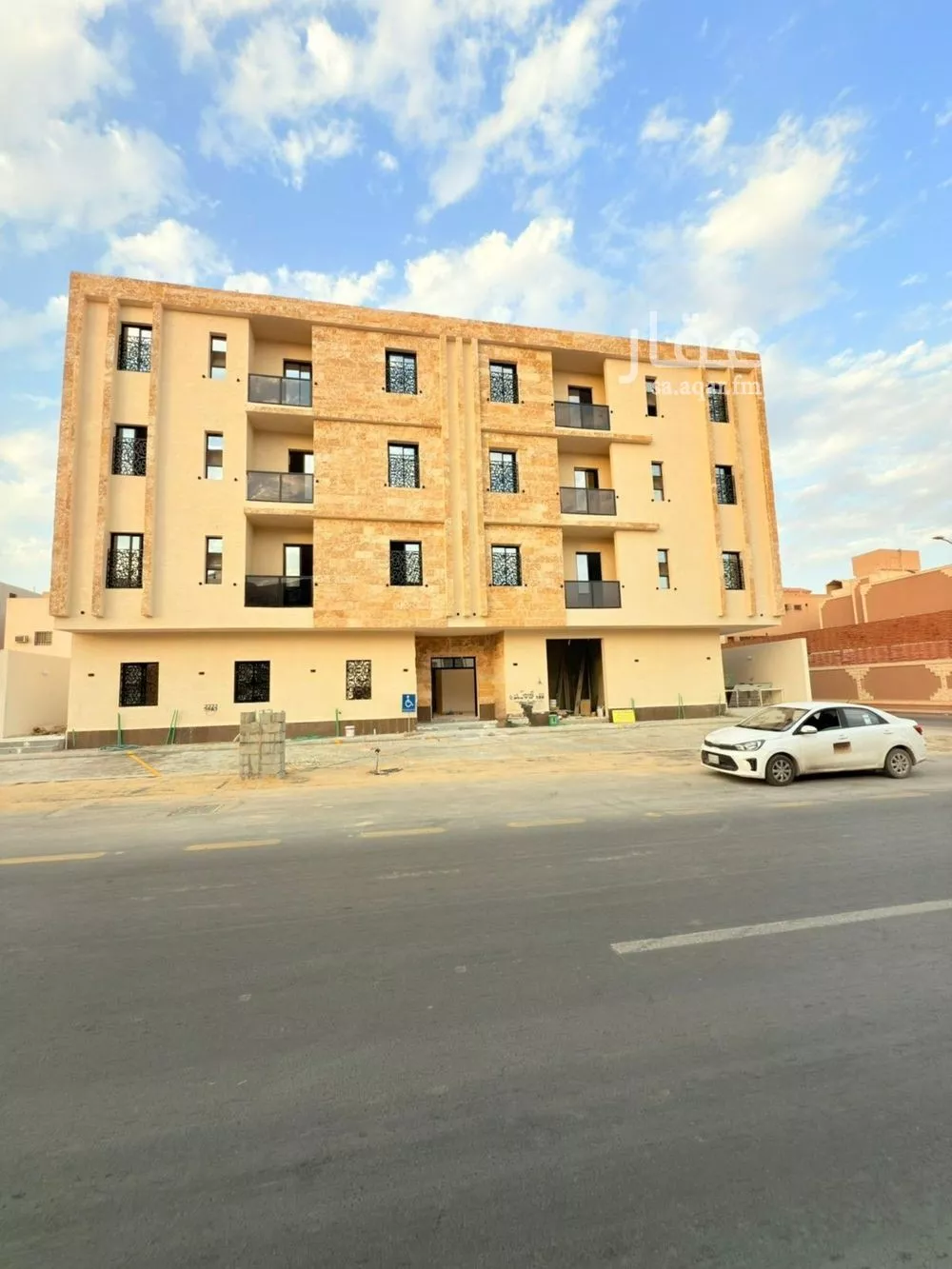 شقة للبيع في شارع الفرسان, حي عكاظ, مدينة الرياض, منطقة الرياض 1 صورة