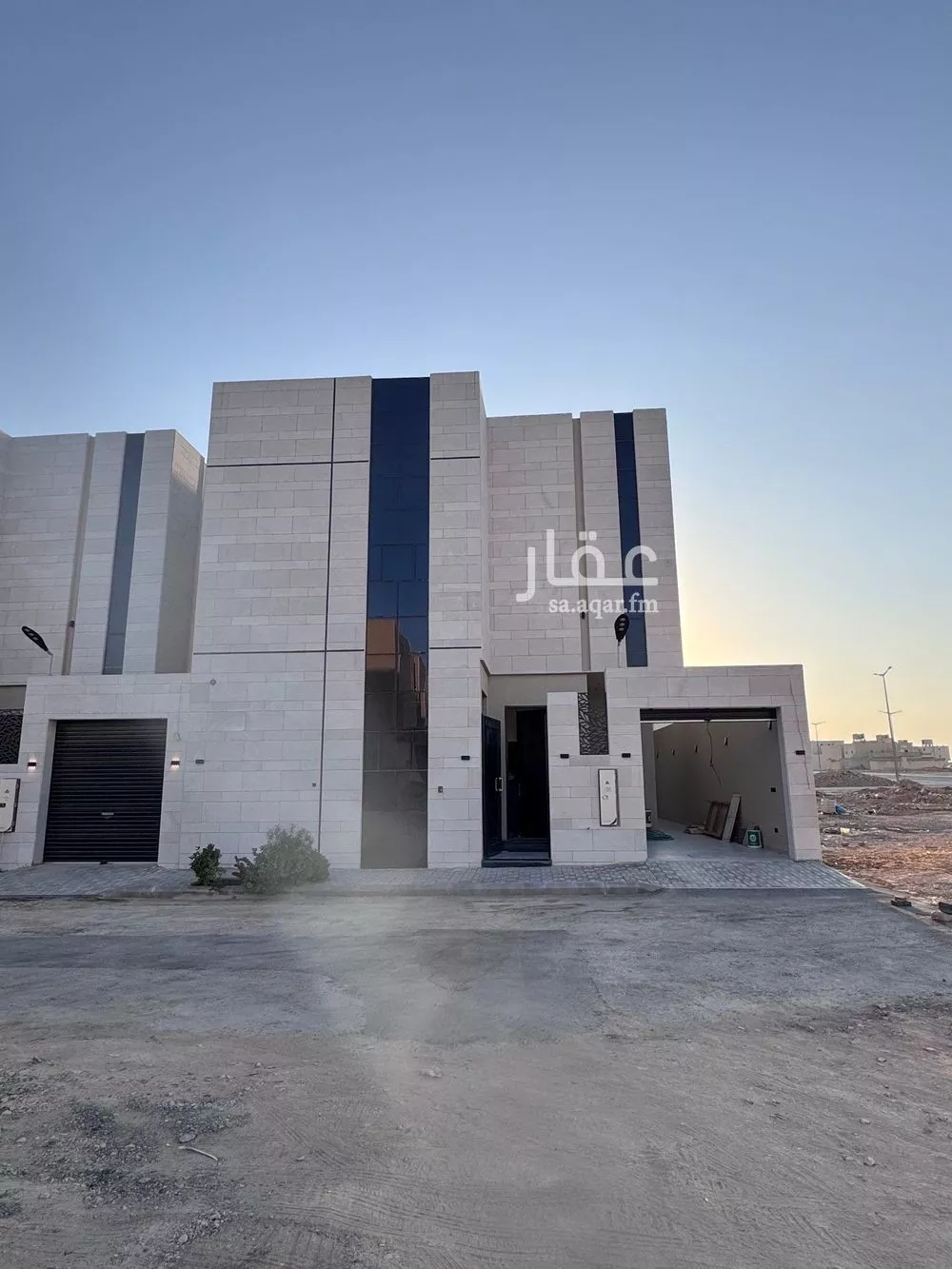 فيلا للبيع في شارع القاسم النويري, حي المهدية, مدينة الرياض, منطقة الرياض 1 صورة