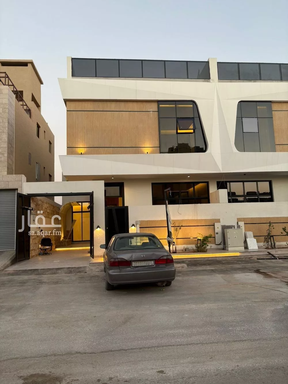 فيلا للبيع في شارع أبي الفضل العليمي, حي المهدية, مدينة الرياض, منطقة الرياض 1 صورة