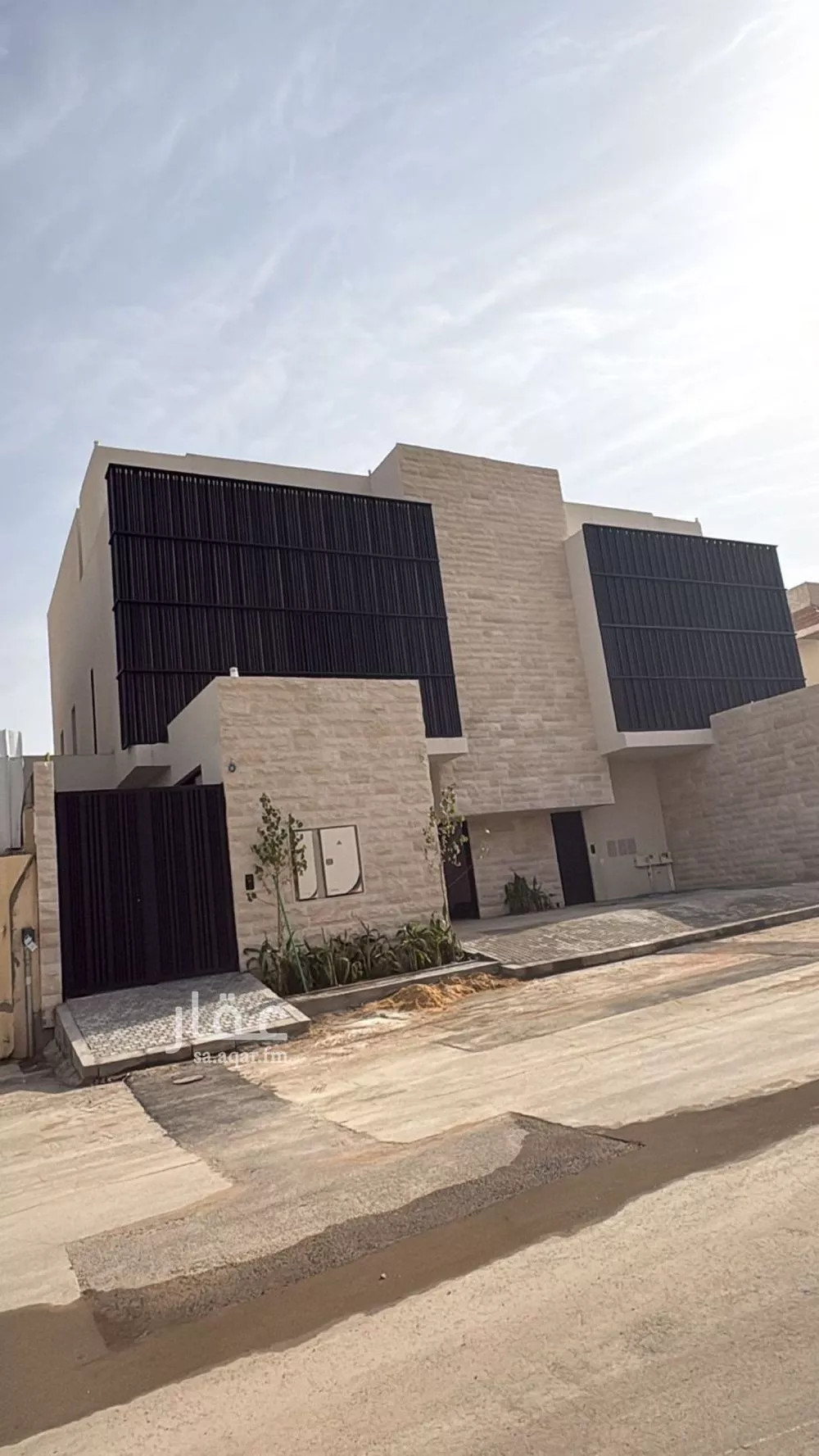 دور للبيع في شارع عائشة بنت ابي بكر, حي شبرا, مدينة الرياض, منطقة الرياض 1 صورة