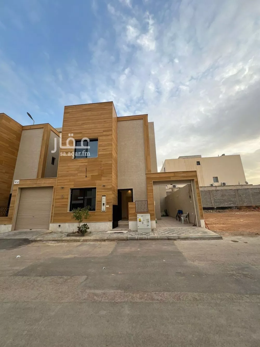 فيلا للبيع في شارع أبي الزناد, حي المهدية, مدينة الرياض, منطقة الرياض 1 صورة