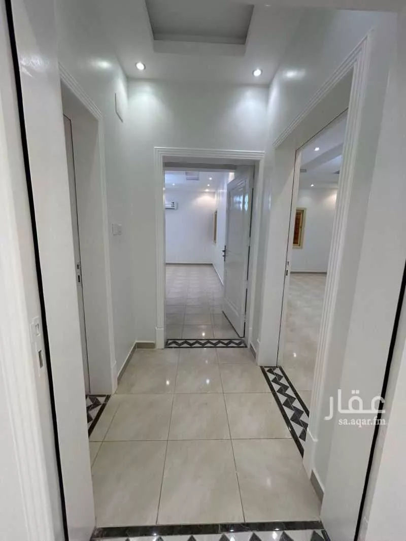 شقة للبيع في شارع الصدرة, حي الشرقية, مدينة ابها, منطقة عسير 1 صورة