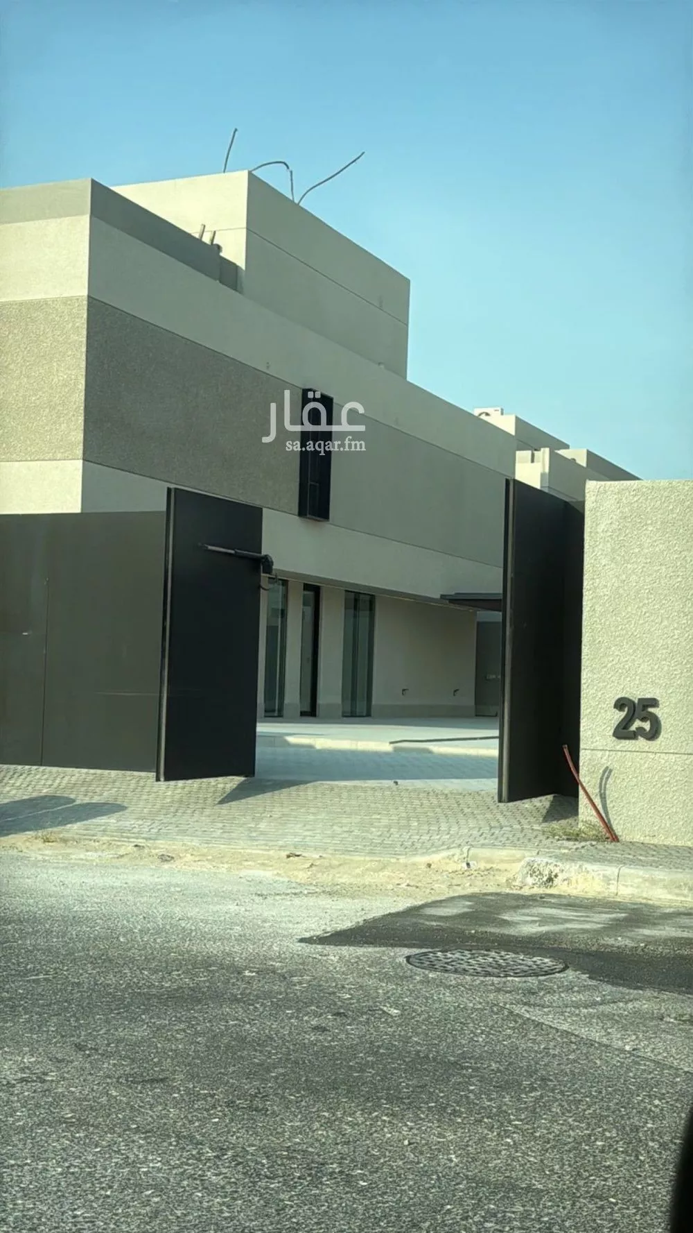 فيلا للبيع في شارع الوطن, حي البحر, مدينة الخبر, المنطقة الشرقية 1 صورة