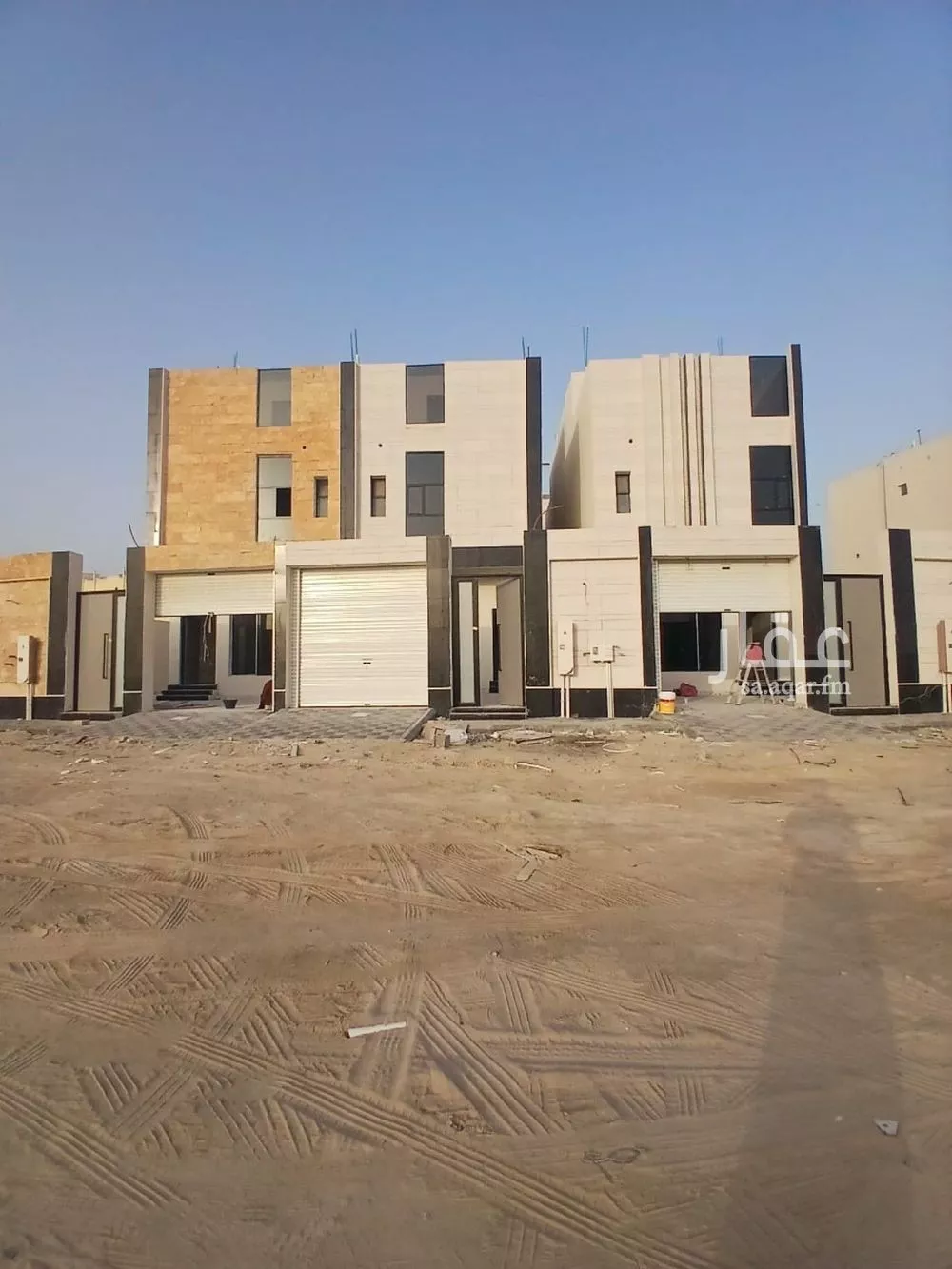 فيلا للبيع في شارع الحارث ابن زهير العكلي, حي ضاحية الملك فهد, مدينة الدمام, المنطقة الشرقية 1 صورة