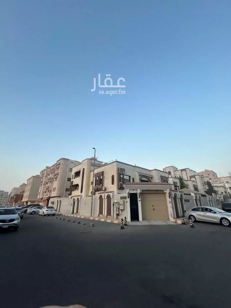 فيلا للبيع في شارع جبل الحليه, حي الصفاء, مدينة جدة, منطقة مكة المكرمة 1 صورة