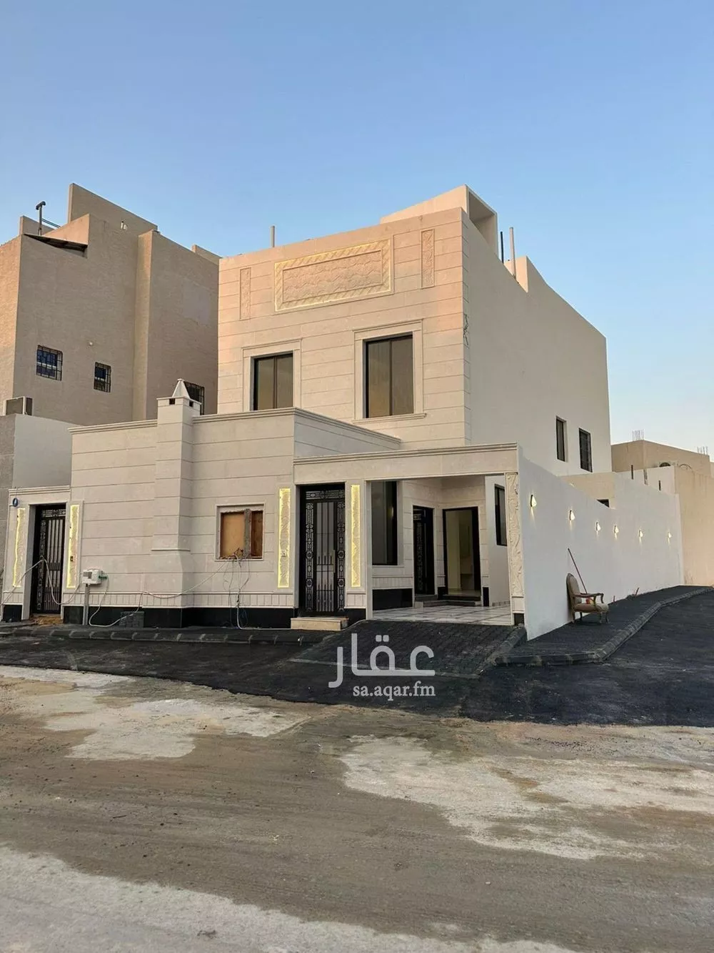 فيلا للبيع في شارع تقي الدين السنجاري, حي طيبة, مدينة الرياض, منطقة الرياض 1 صورة