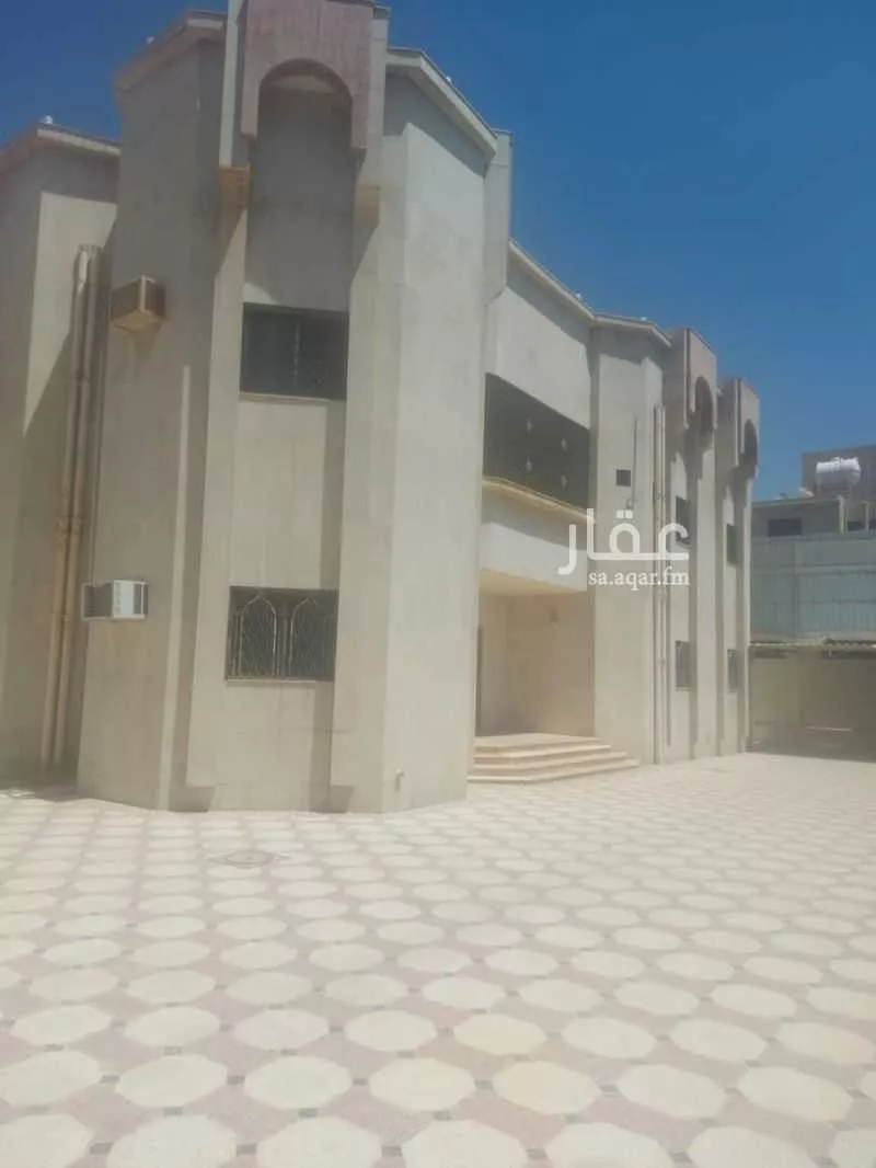 فيلا للبيع في شارع صحارى ، حي الربوة ، الطائف ، الطائف 1 صورة