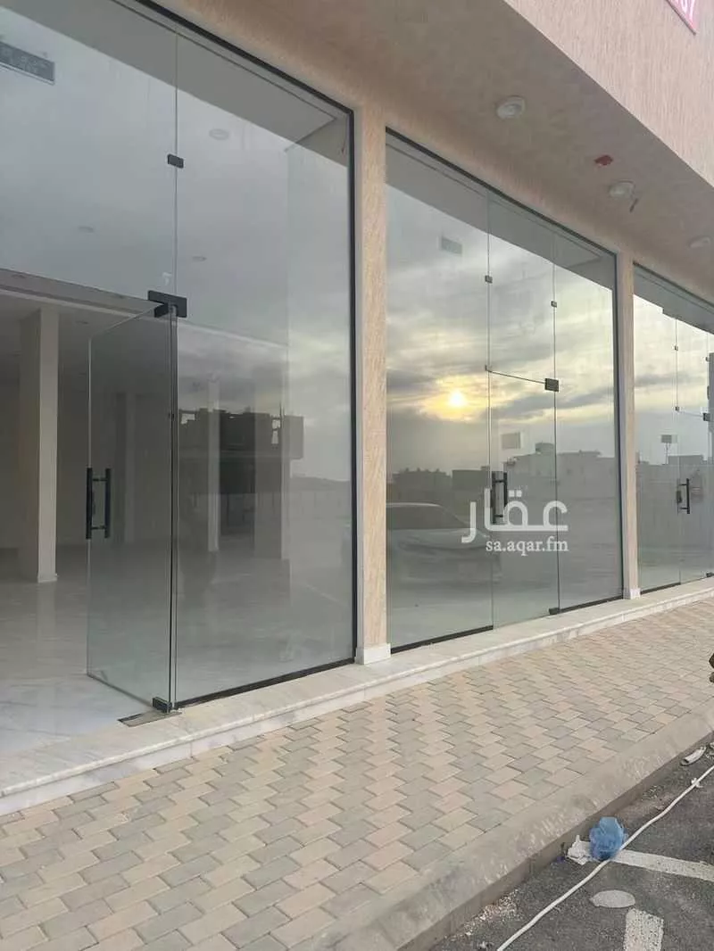 محل للإيجار في شارع عيد بن محمد الانصاري ، حي ضاحية نمار ، الرياض ، منطقة الرياض 1 صورة
