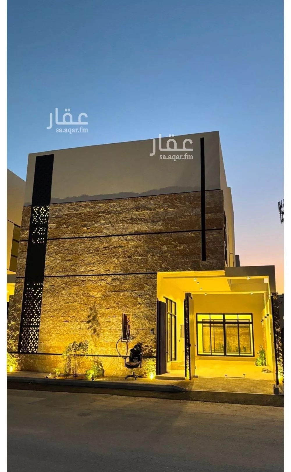 فيلا للبيع في شارع قطب الدين بن السلطان, حي المهدية, مدينة الرياض, منطقة الرياض 1 صورة